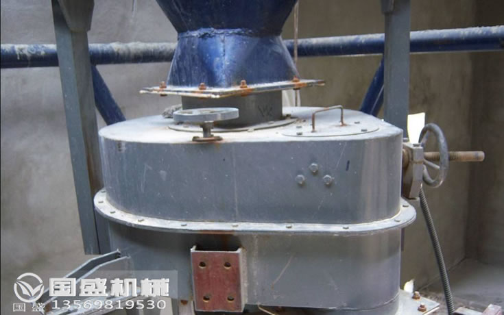 圓盤(pán)給料機(jī)試運(yùn)行 圓盤(pán)給料機(jī)試運(yùn)行