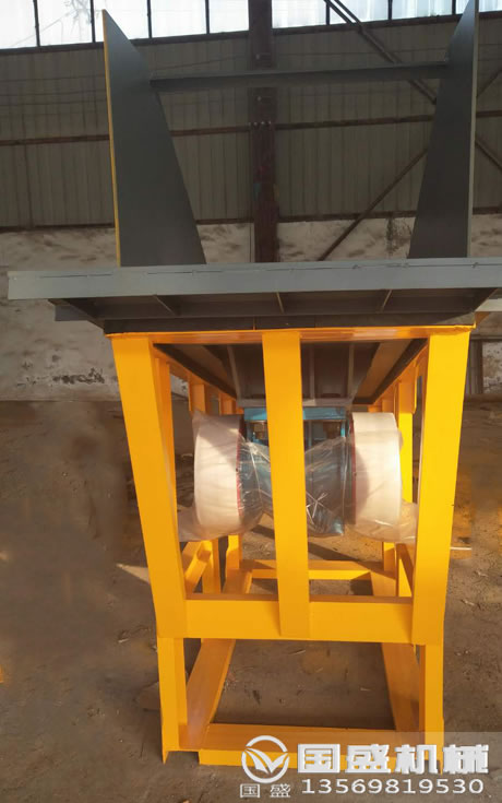 礦用溜井振動(dòng)放礦機(jī) 礦用溜井振動(dòng)放礦機(jī)