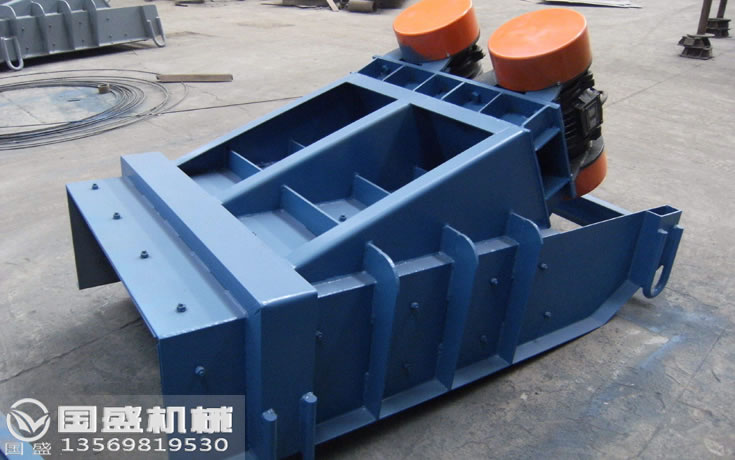 振動(dòng)給礦機(jī) 振動(dòng)給礦機(jī)